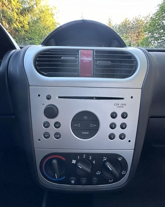 Opel Corsa cena 2500 przebieg: 151122, rok produkcji 2003 z Kłodawa małe 172